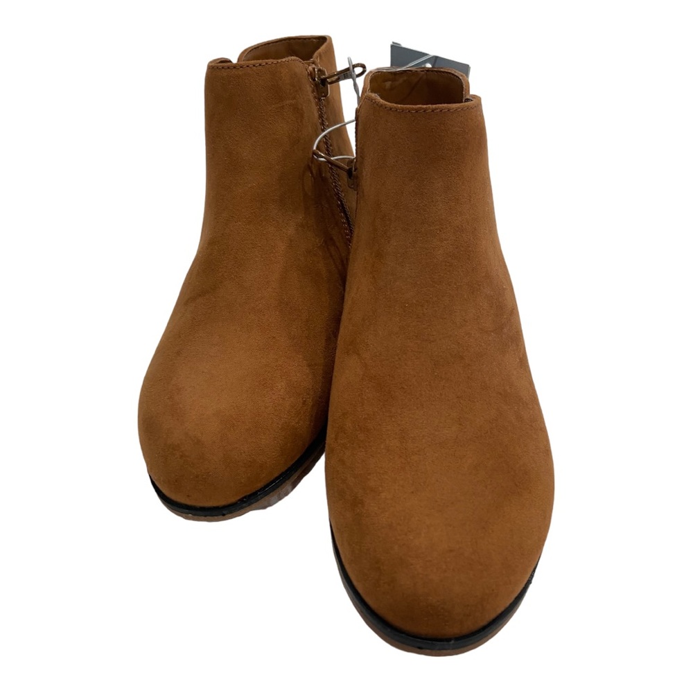 NWT Cat & Jack Size 4 Brown/Tan Booties
